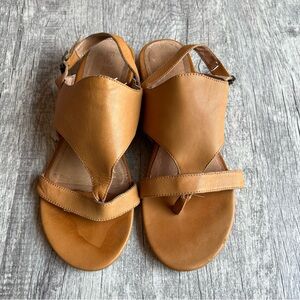 Anthropology Gee WaWa Sandals Size 8